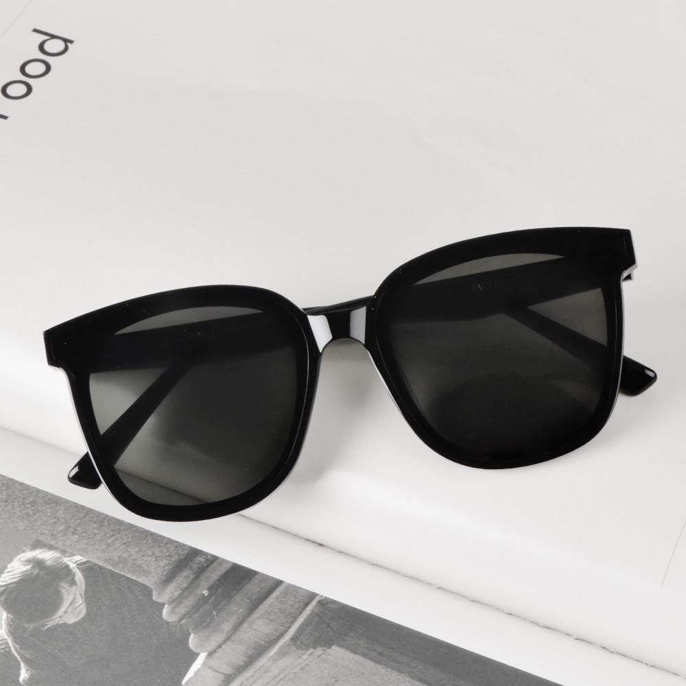 젠틀몬스터 JACKIE 재키 01 사각 블랙 플랫바 오버사이즈 선글라스