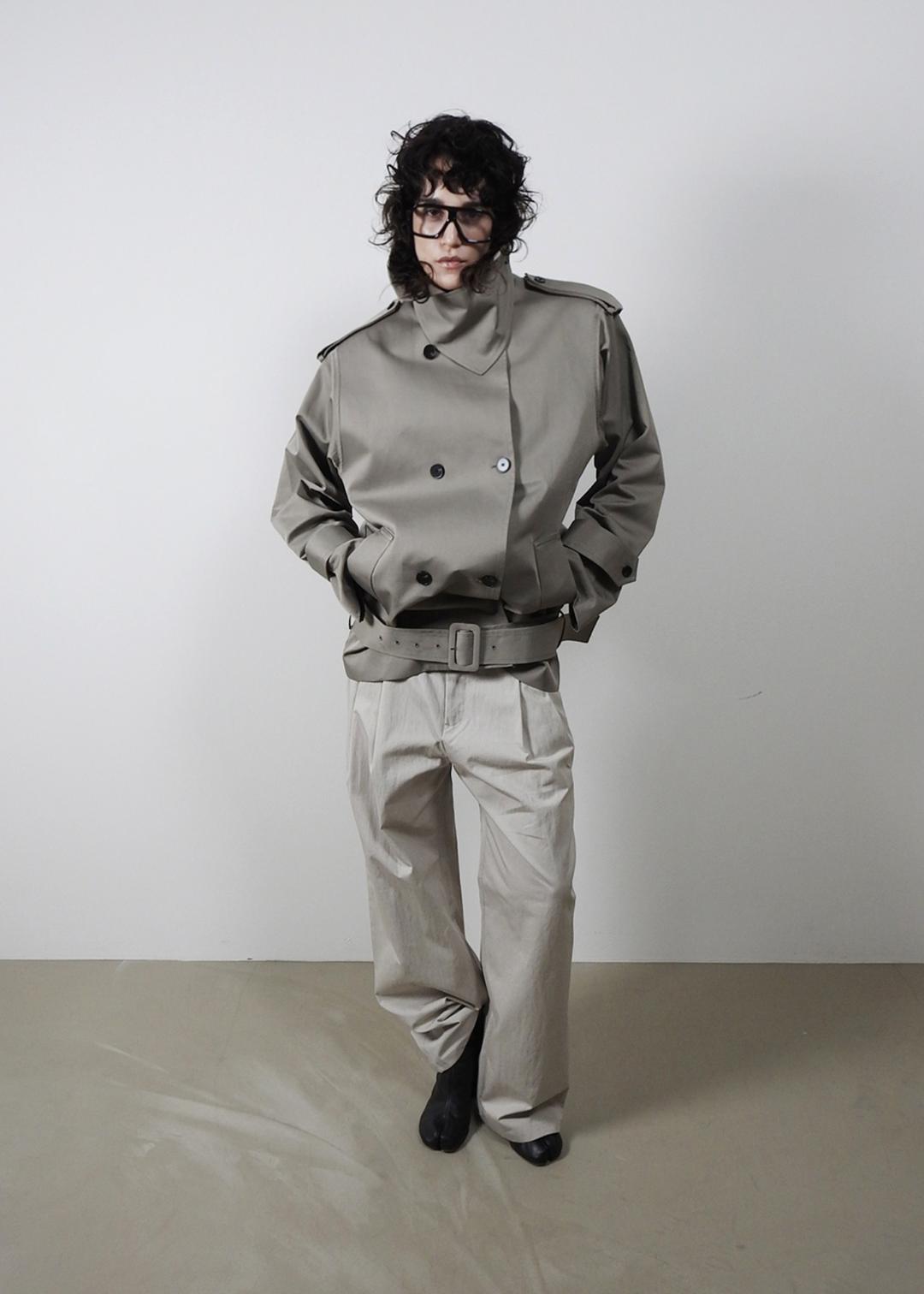 OVER SHOULDER TRENCH HALF COAT [KHAKI GRAY]