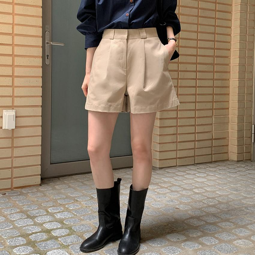 모어렌 [🍂가을best/하프코튼팬츠] [tps0475] 에이델 코튼 핀턱 하프 팬츠(하프팬츠,반바지,면반바지,간절기반바지,핀턱반바지)