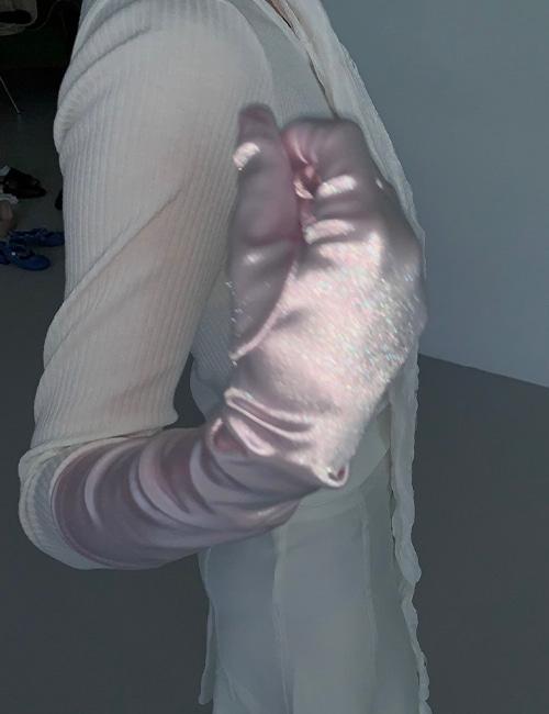 sheer shine glove