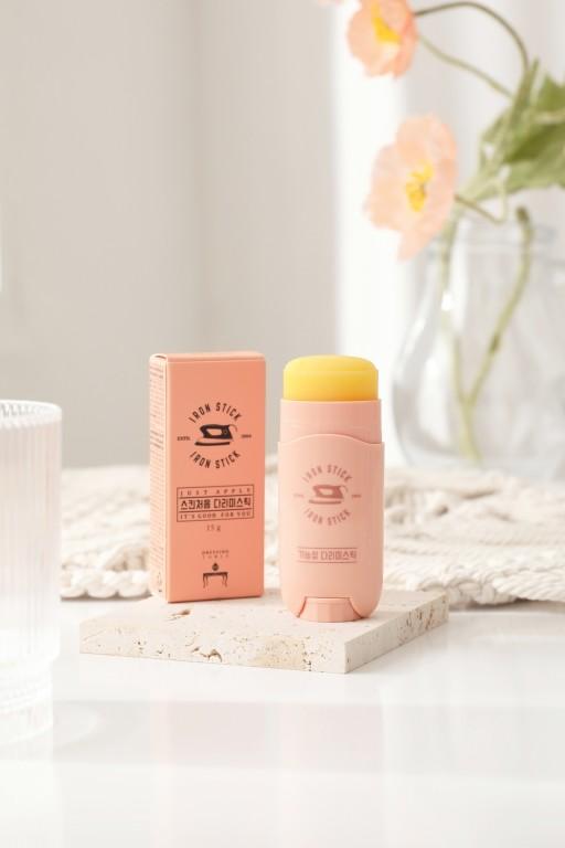 [12월기획전]대용량 다리미스틱 눈가에 쓰~윽하면 끝~