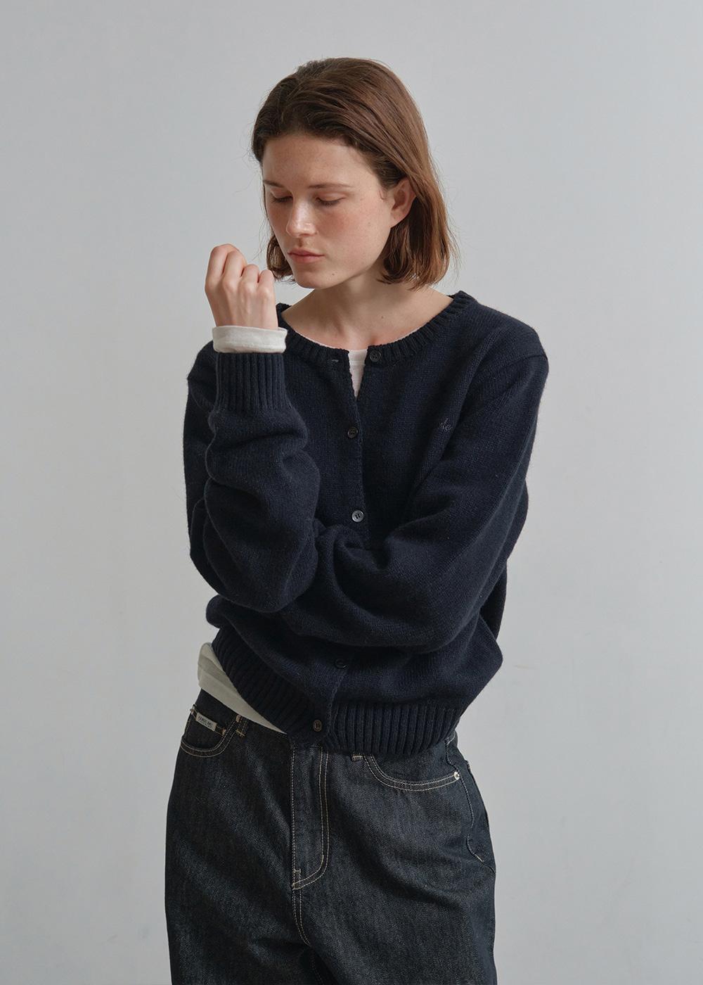 [예약배송] Baby alpaca cardigan (navy)