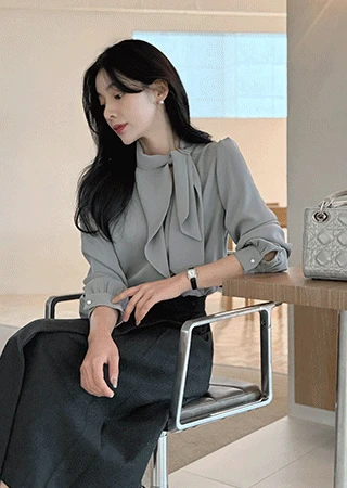 [출근룩/하객룩] 아이콘 프릴 타이 블라우스