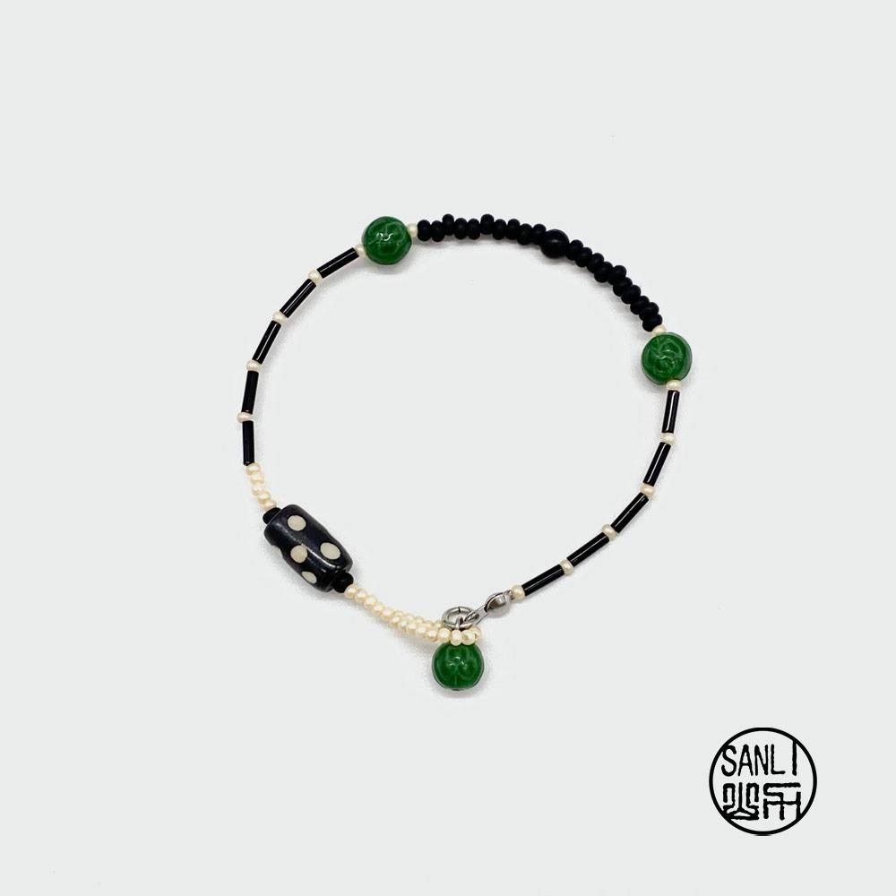 Dot clover bracelet (green)