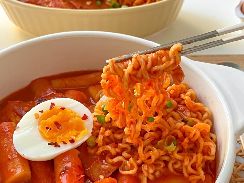 사과떡볶이 - 좋은 재료로 만든 라볶이 밀키트