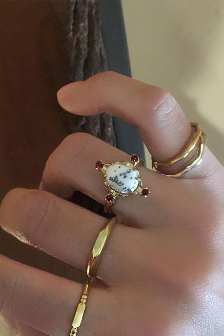 엘레노아 R_오발 덴드리틱 오팔 & 가넷 앤틱 반지