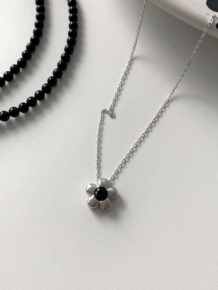 [silver925] 블랙 플라워 목걸이