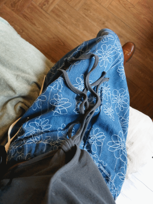 flower denim skirt