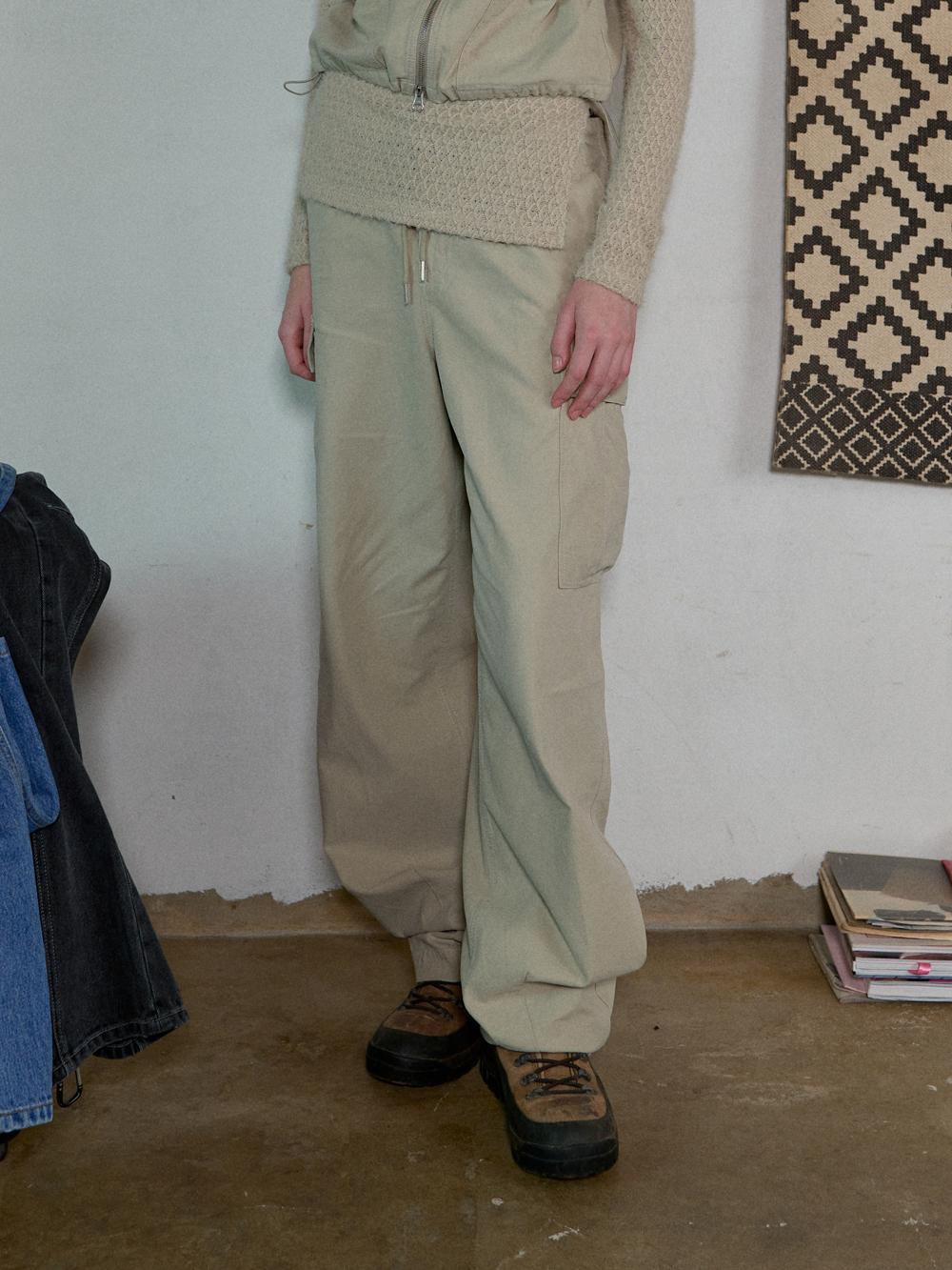 COTTON CARGO PANTS - DUSTY CREAM
