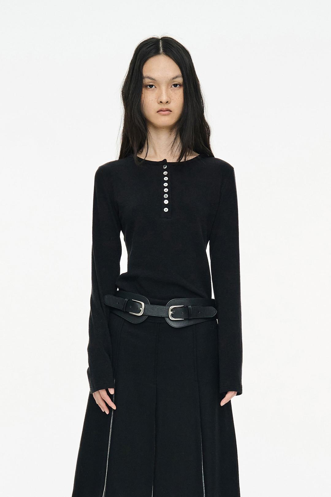 [EXCLUSIVE] CLASSIC BUTTON TOP / BLACK