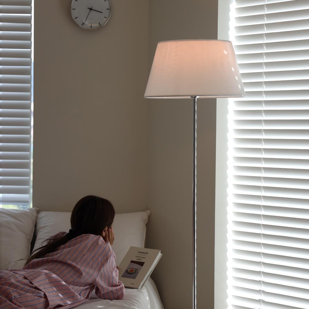 델라 밝기조절 장스탠드