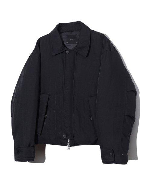 와이드 카라 크롭 구스 다운 점퍼 블랙 IEJU3F007BK