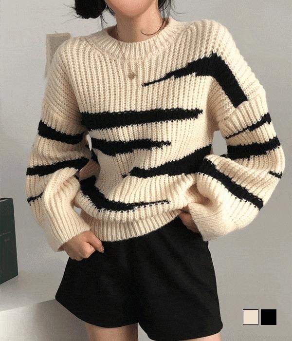 [무료배송] 시크한 하찌 오버핏 모노 물결 니트