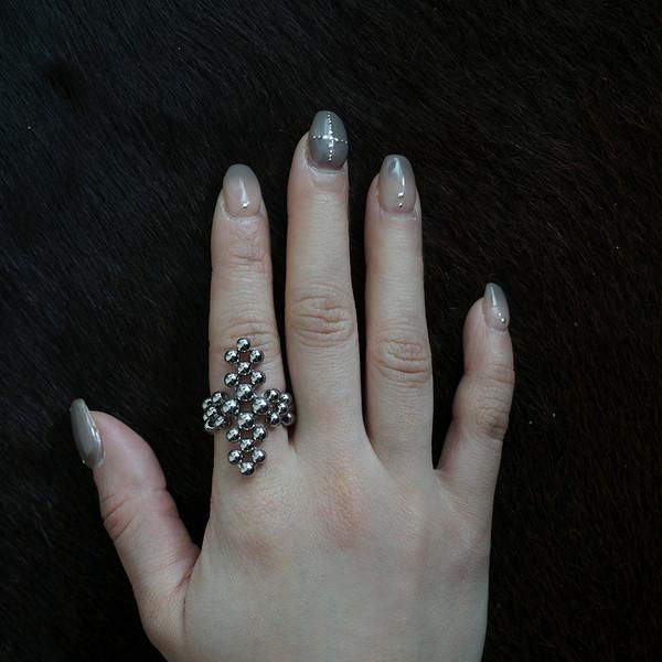 Metalic Shield Ring