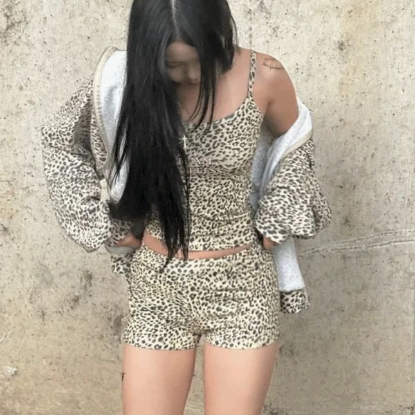 핫걸룩🥵 레오파드 카모 나시 숏츠 세트