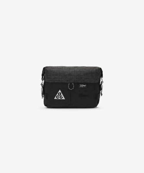 나이키(NIKE)  ACG 아이센 패니 팩(3L) - 블랙:메탈릭 실버 / DV4051-011 - 사이즈 & 후기 | 무신사