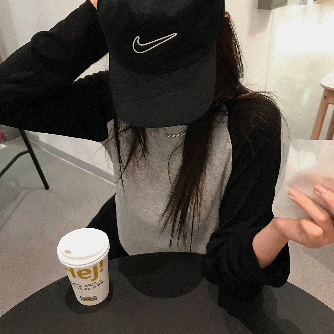 [주문폭주♥] 스포티 투톤 나그랑 크롭 긴팔티셔츠 - t