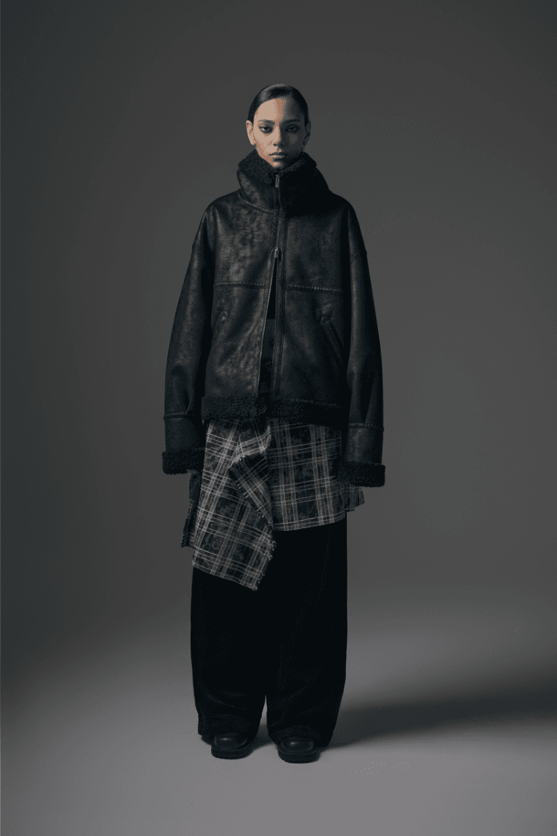 High Neck Zip-up Mustang [ Black ]