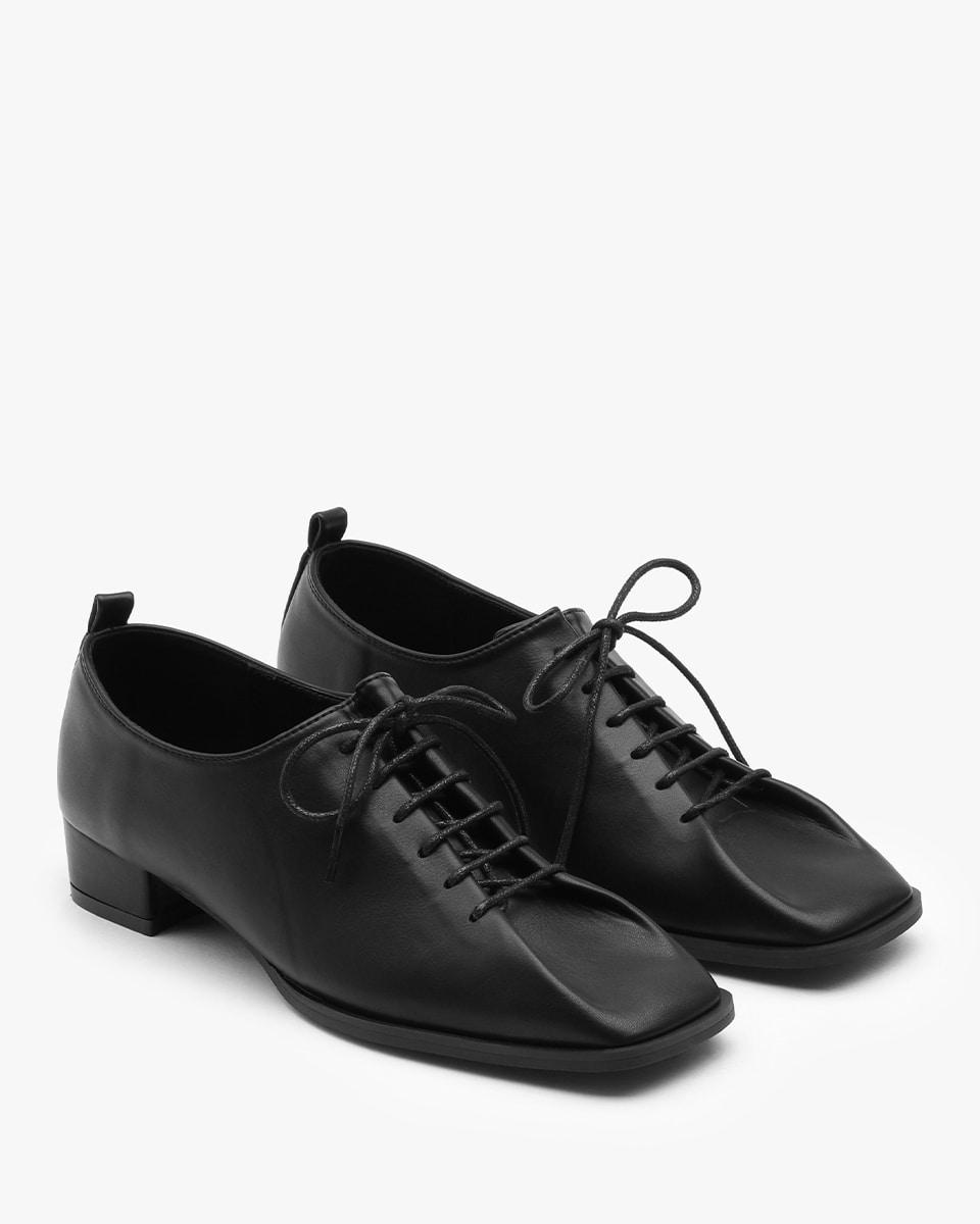 POSE Lace-up Loafers