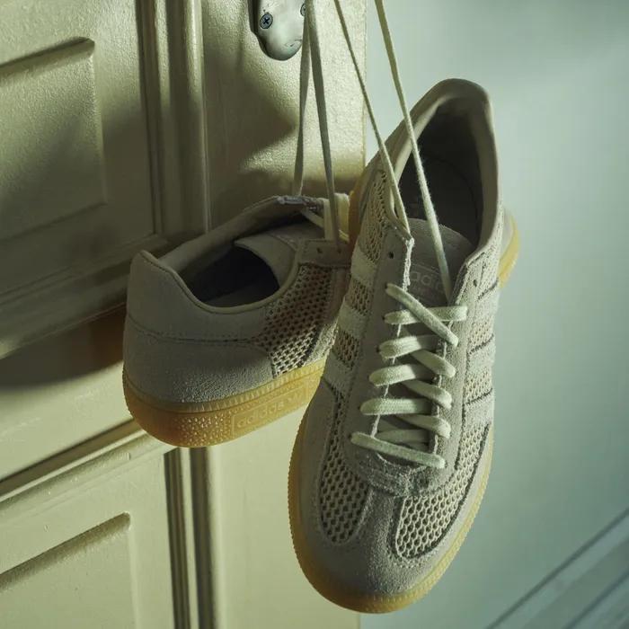 [29CM 단독] 핸드볼 스페지알 - 원더베이지:크림화이트 / IH1513