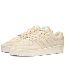 아디다스 여성용 라이버리 로우 운동화 GW0168