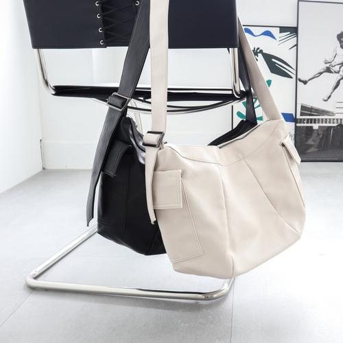 [블랙휴] 포켓 보부상 대학생 학생 여행용 크로스백