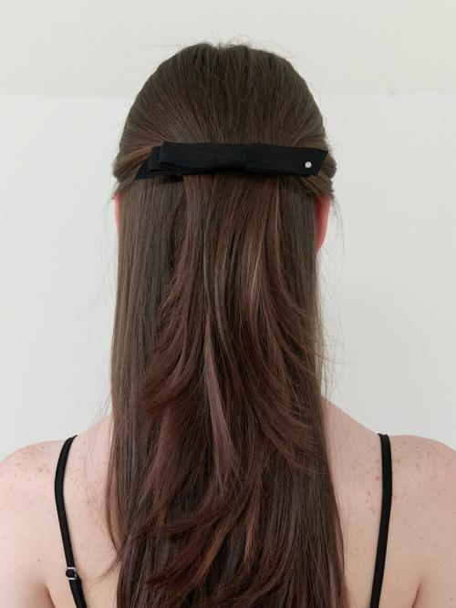 classic middle ribbon pin - black