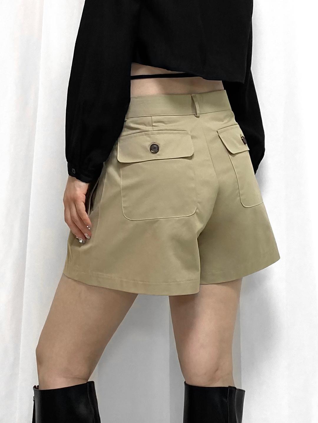 힌느 벨라 핀턱 숏 팬츠 (2color)