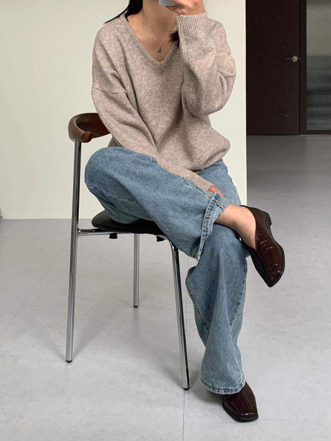 마룬 브이넥 Knit