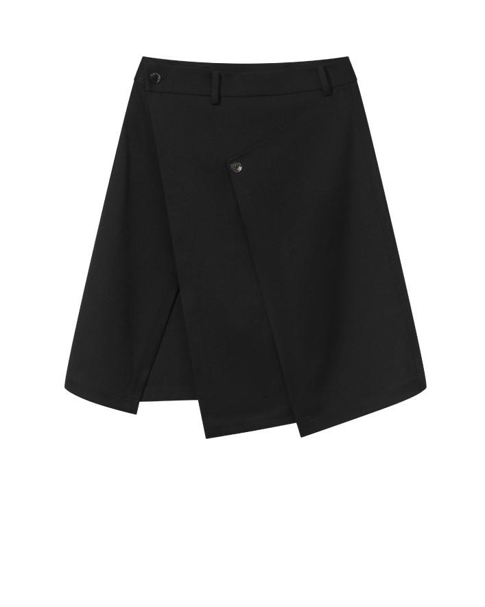 Layered skirts