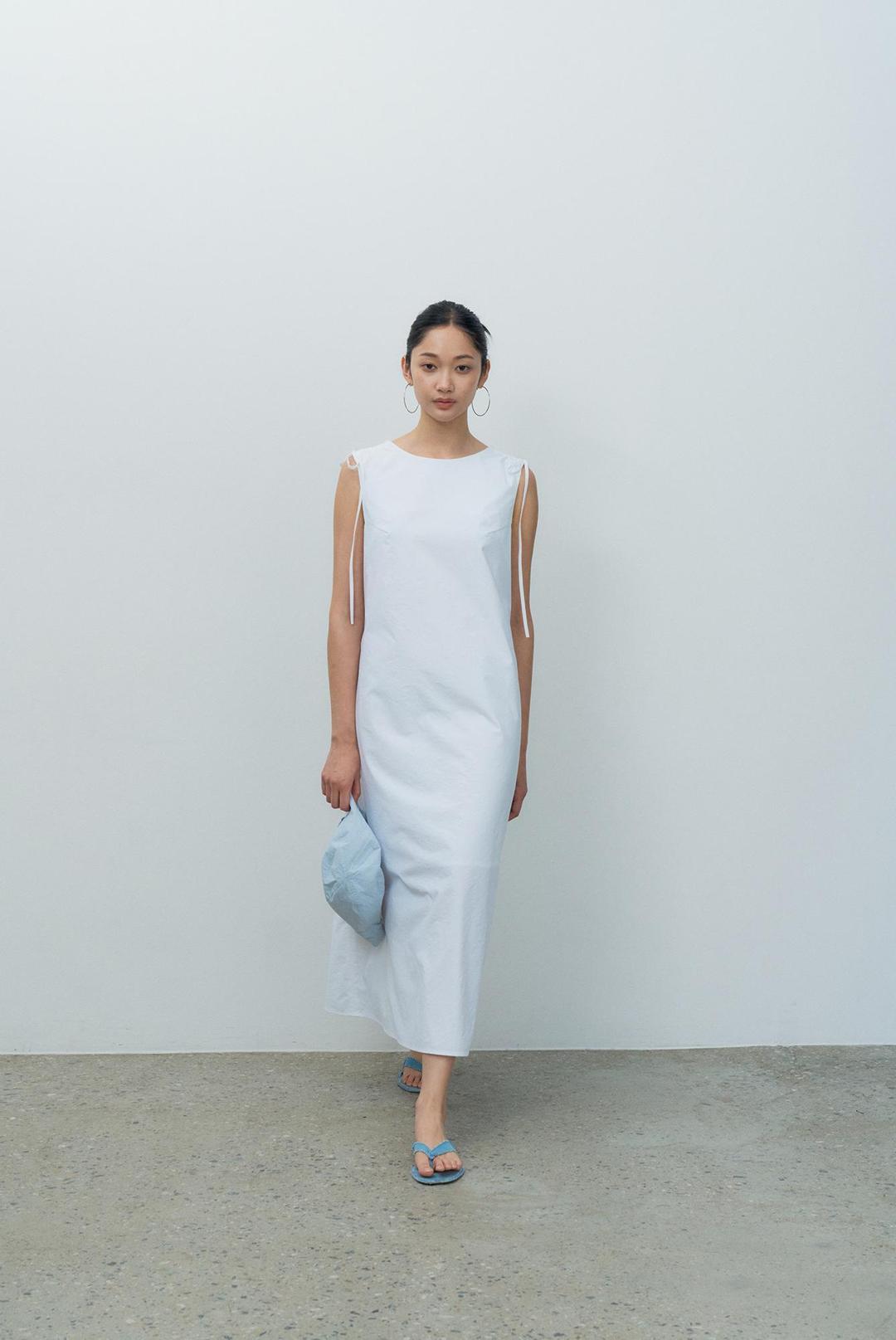 [프리오더/2월25일 배송] TWO-WAY BELTED POCKET DRESS WHITE MBESOP004WH