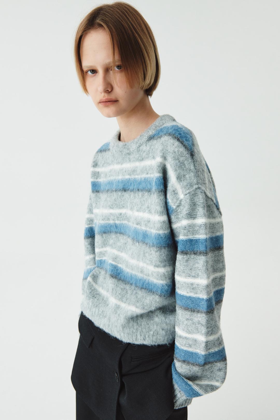 MULTI STRIPE MOHAIR KNIT PULLOVER IN GREY
