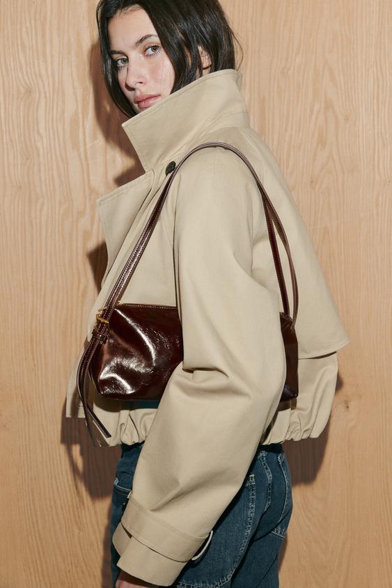 버클 디테일 숄더백