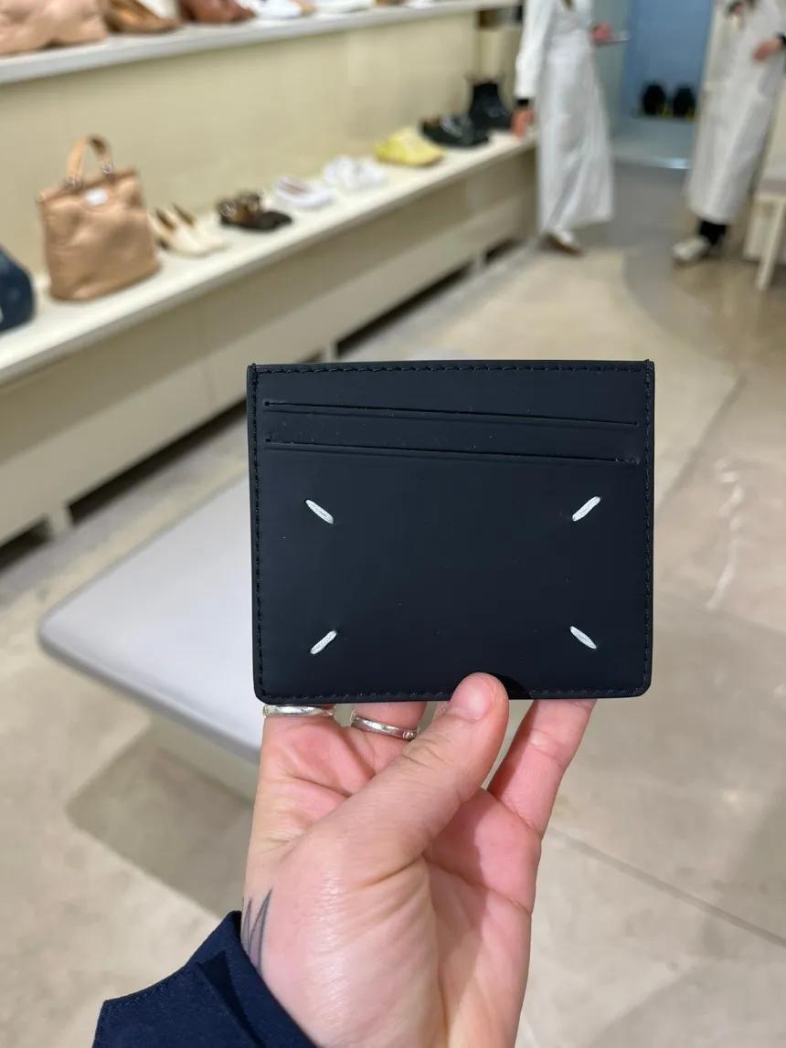 메종마르지엘라 4 스티치 카드 홀더 S35UI0432 PS935