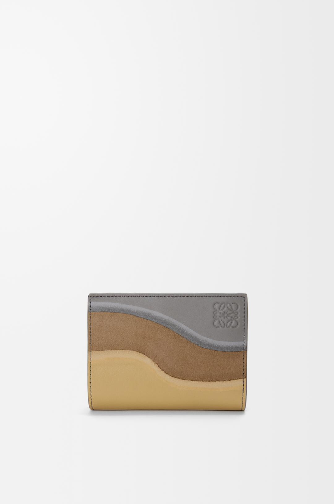 Compact Landscape wallet in nappa calfskin