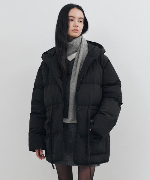 덕 다운 스트링 벨티드 하프 패딩 블랙 MDJP025BLACK