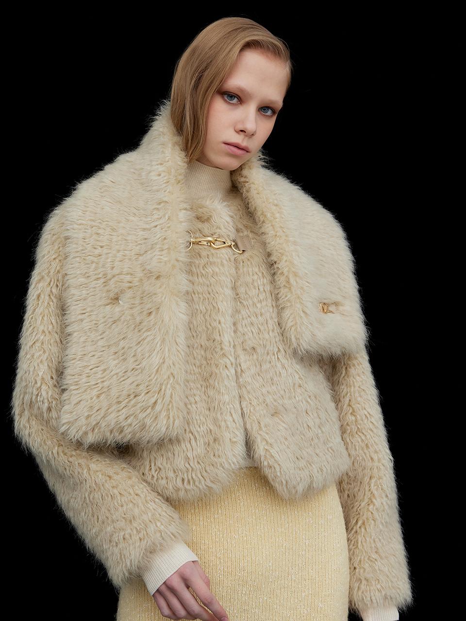 Faux Fur Crop Jacket_Beige
