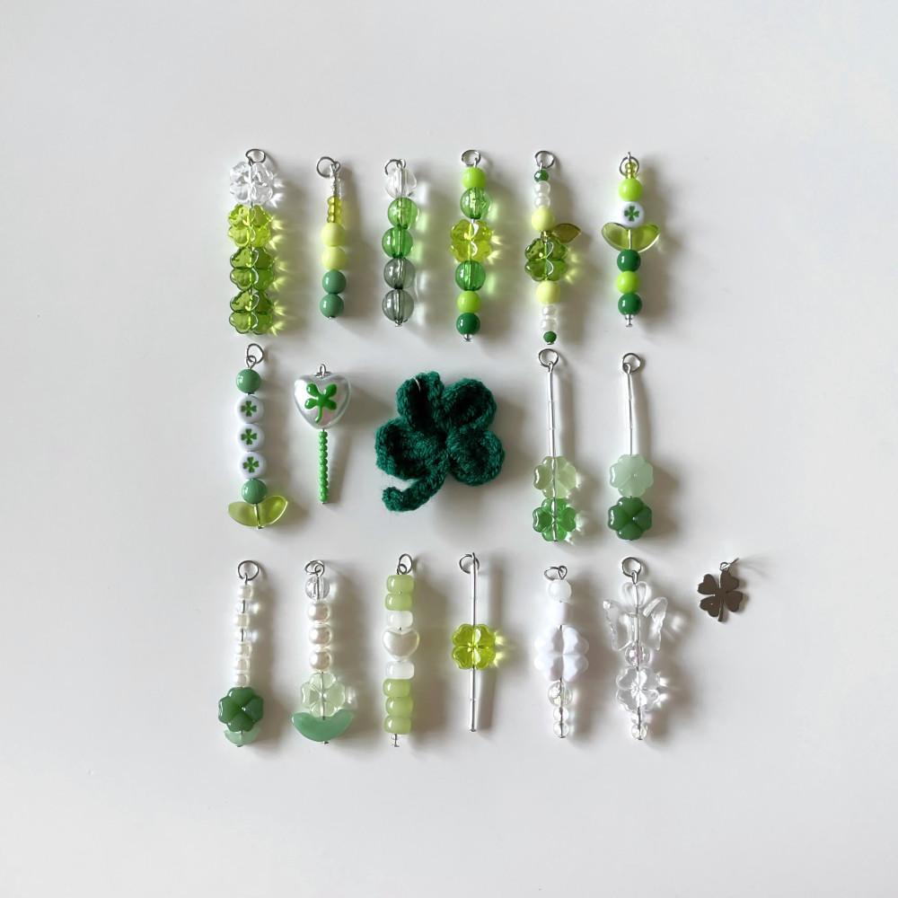 (무배♡) (추가구매할인!) 자체제작 네잎클로버 비즈 원석 키링 (17type)  (이지블리)