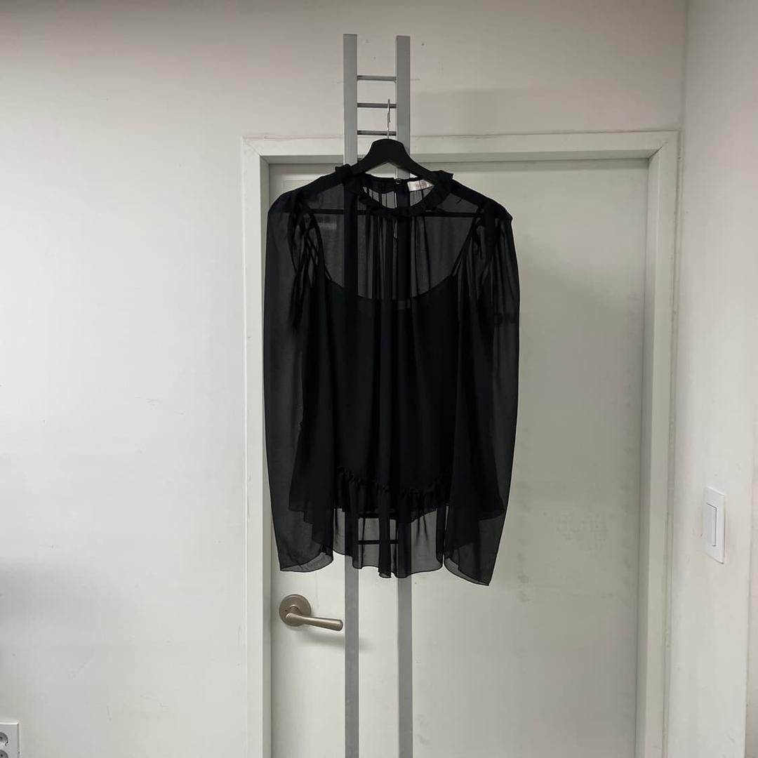 끌로에 블랙 블라우스 42(W) | 후루츠패밀리