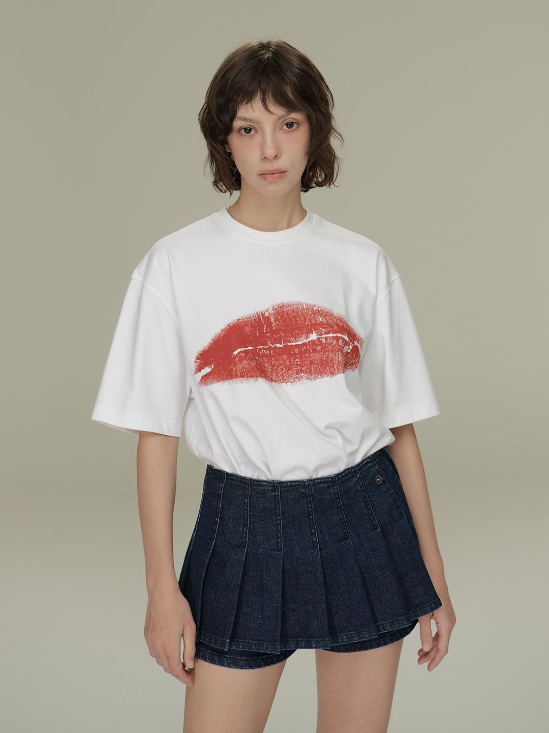 [2nd Restock]Kiss Graphic T-Shirt (White) / White