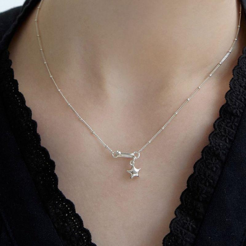 Star hook necklace (2 colors)