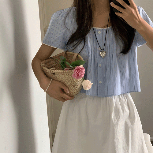 크롭 블라썸 블라우스