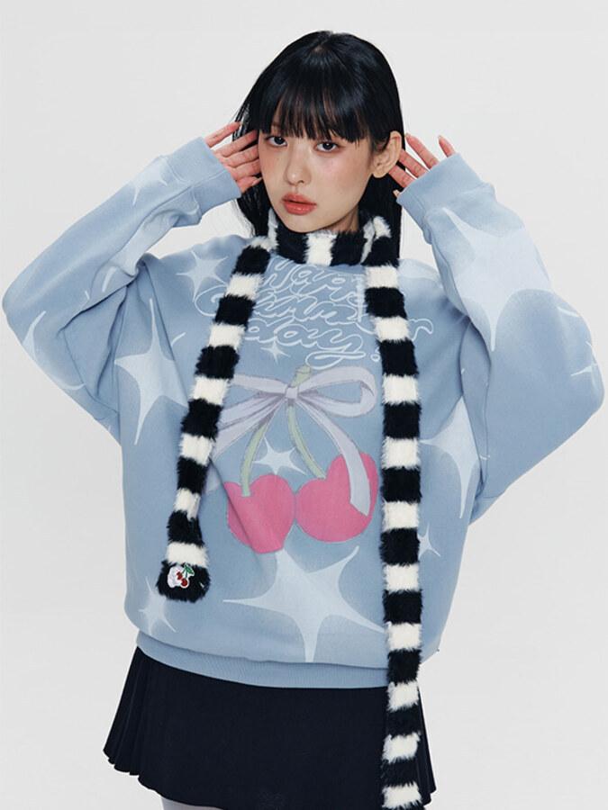 키르시 X 피투 체리 그래픽 스웻셔츠 [다크 블루]