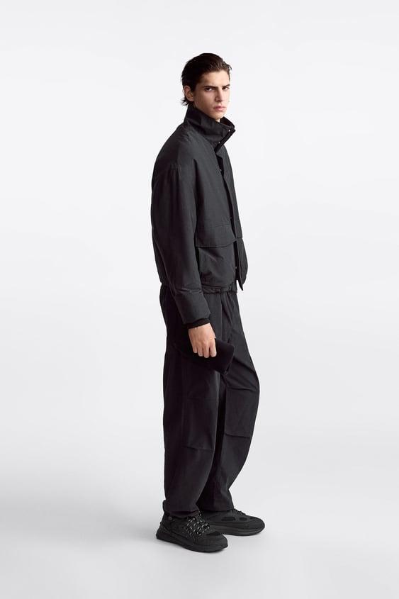 볼륨 솔 러닝 스니커즈