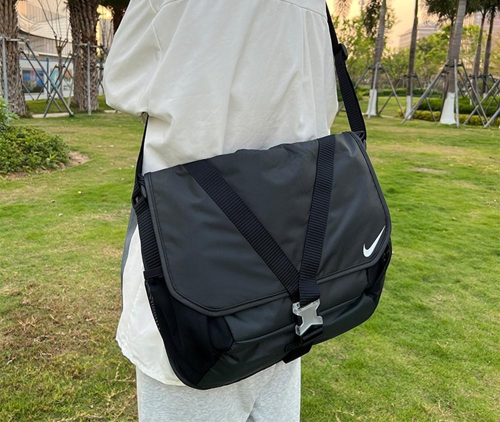 나이키 에센셜 메신저백 크로스백 DB0498-010