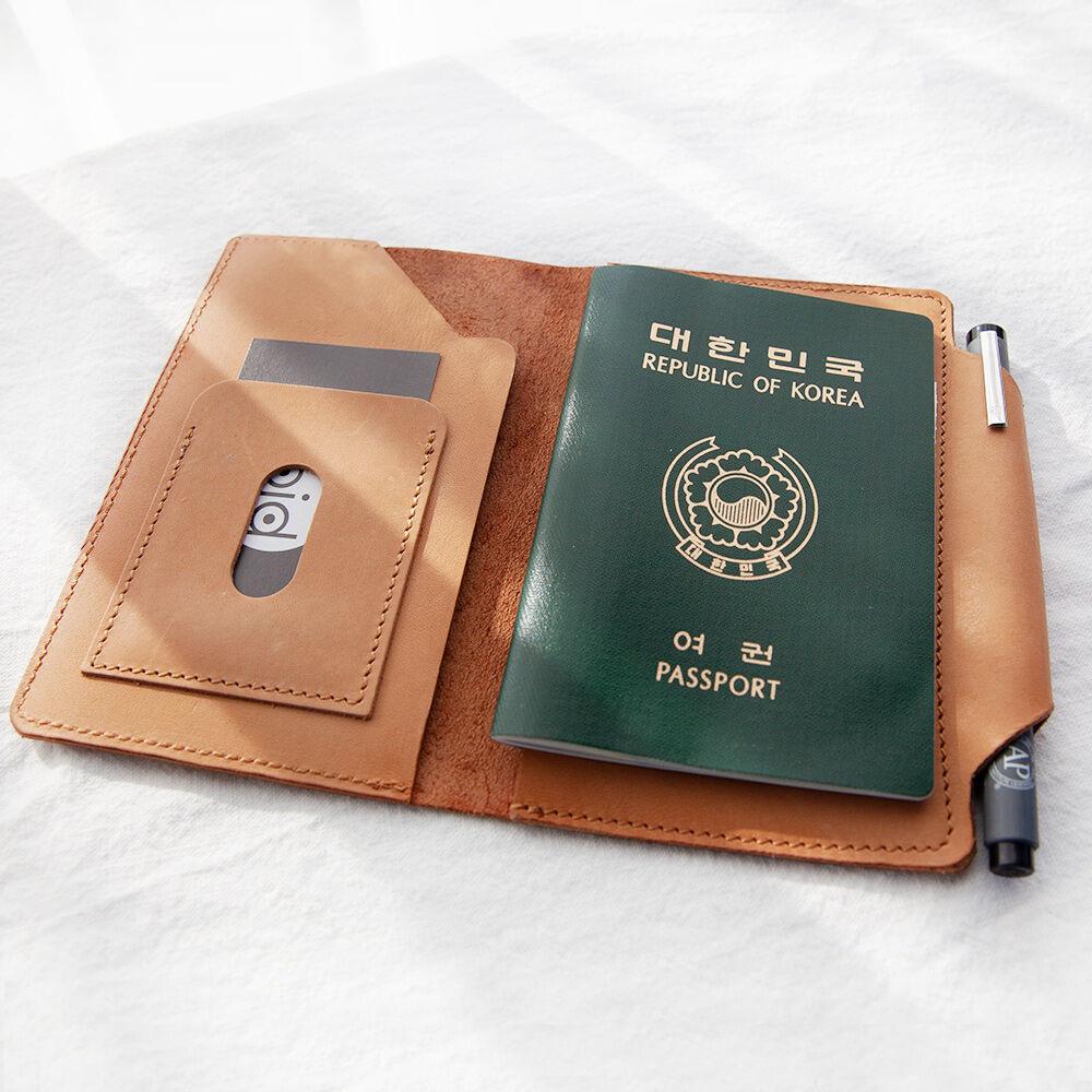 베지터블가죽 여권지갑