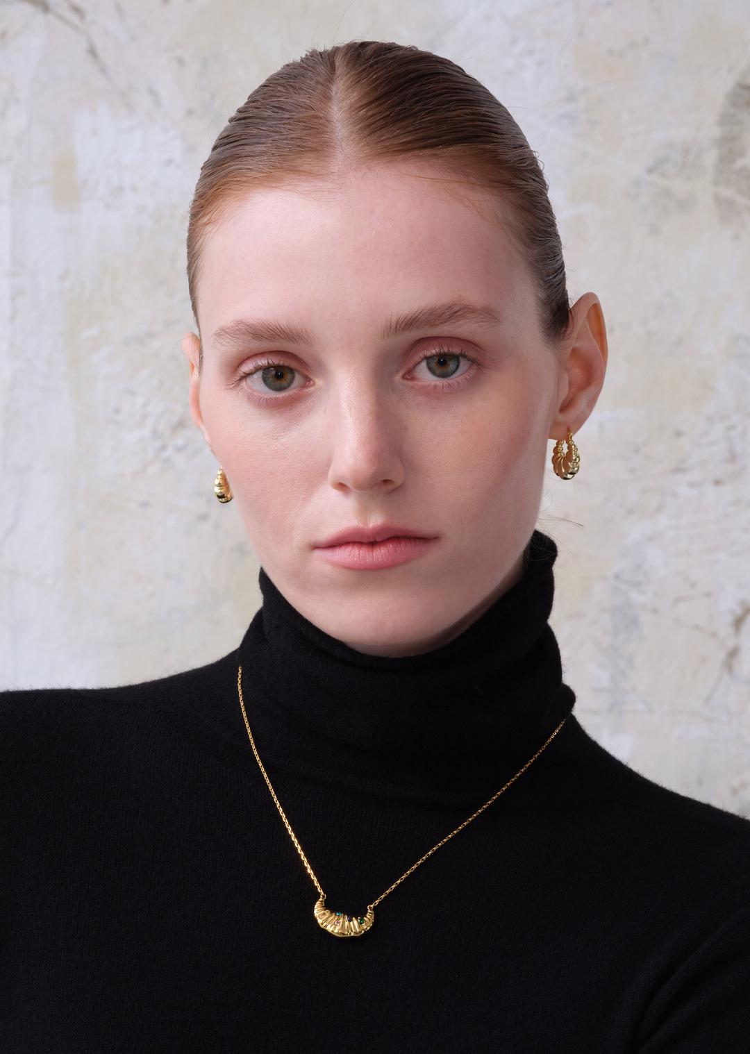 [NEW 20%] Sugar Croissant Necklace (Gold)