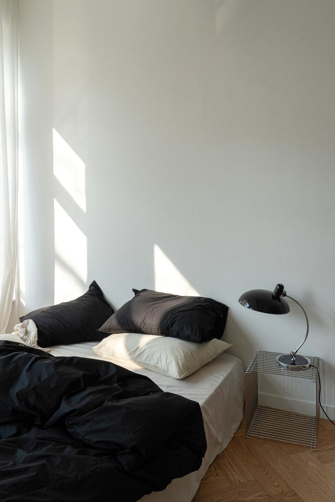 100'S SIGNATUREBlack