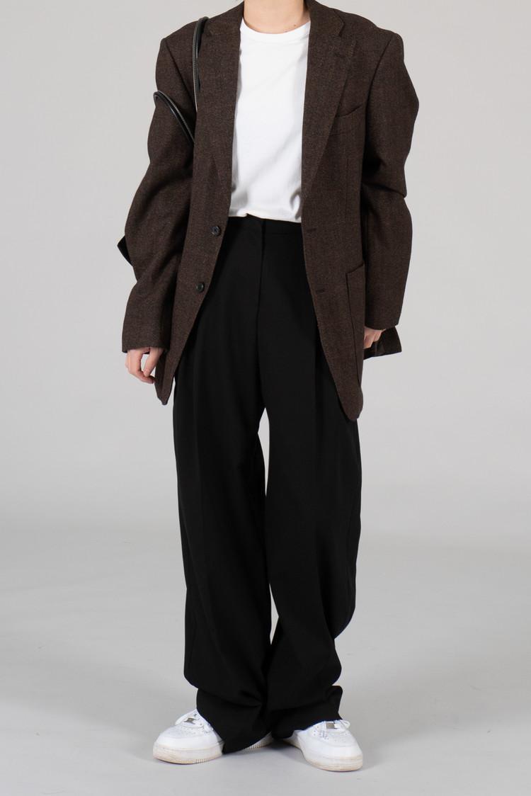 overfit brown wool blazer