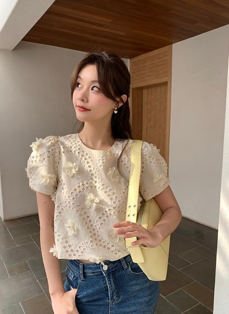 반팔 펀칭 레이스 꽃 포인트 여름 티셔츠